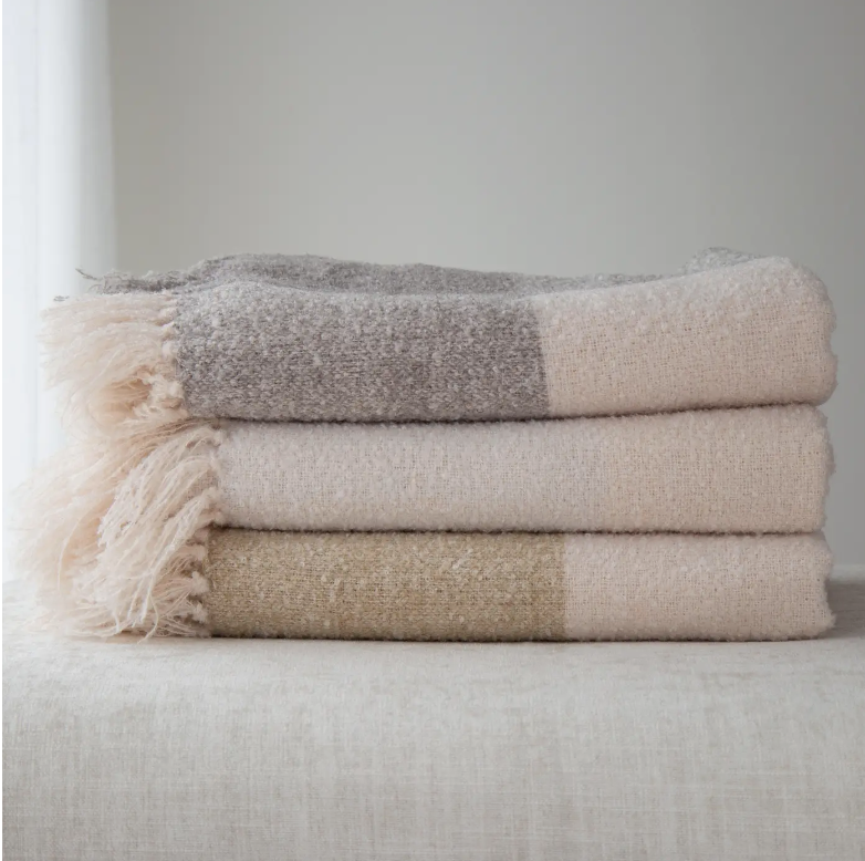 Oden Textured Boucle Throw Blanket/ Cream