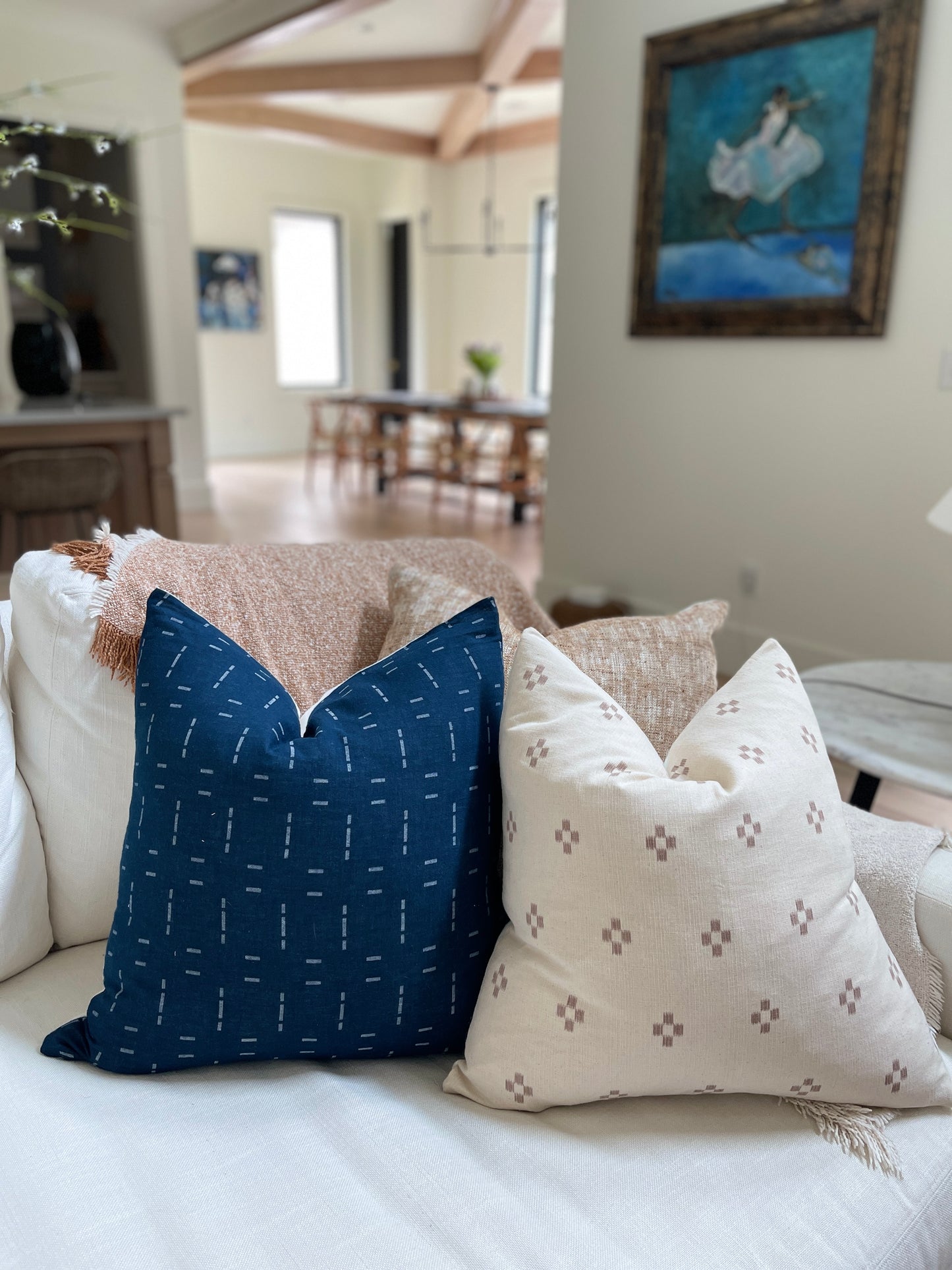 Cross Point Pillow Cover